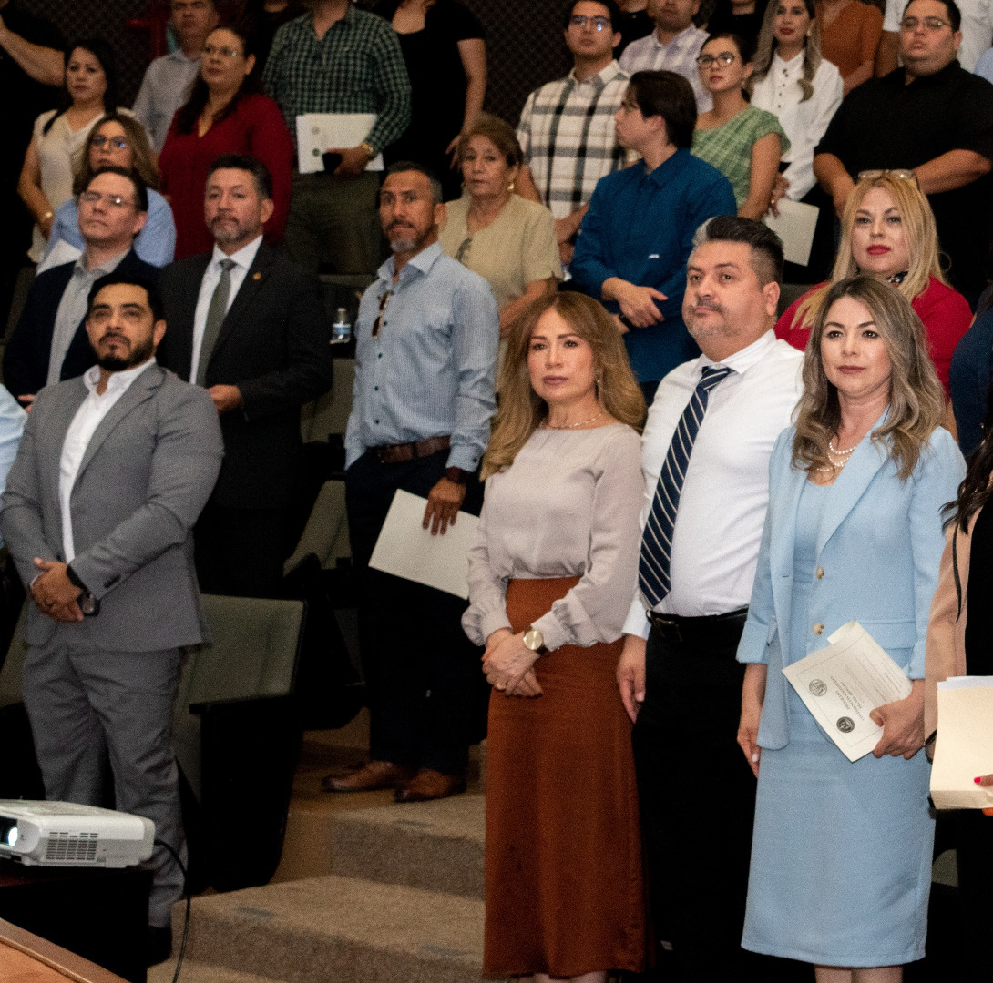 Magistrada Presidenta y personal del TEE Sonora asisten a conferencias por el Día de la Abogada y el Abogado